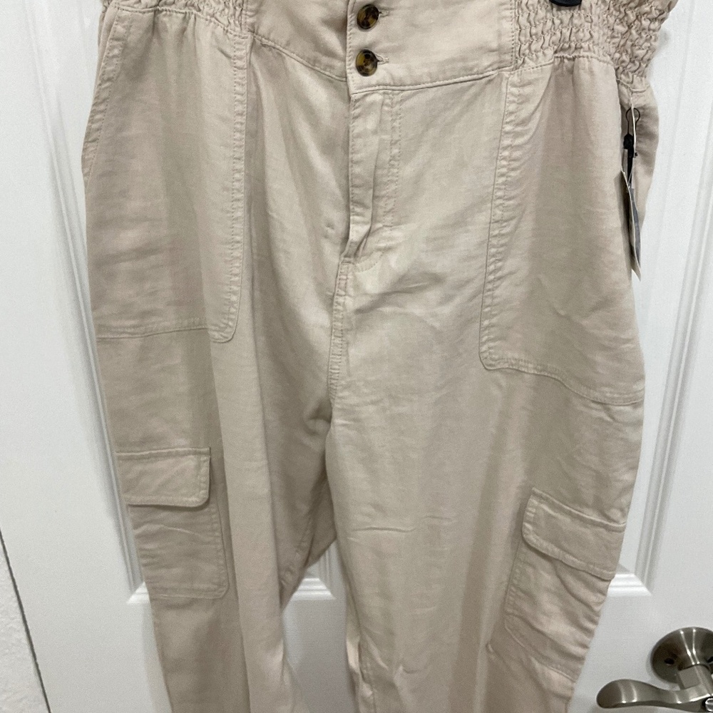 NWT Nicole Miller New York Lightweight Khakis Cargo Large
